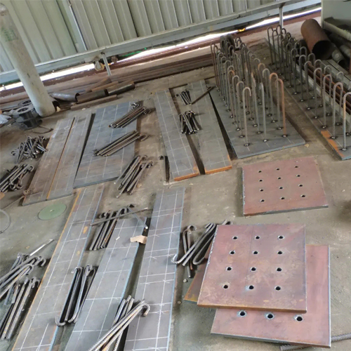 有哪些其他因素会影响六安预埋件位置的确定？